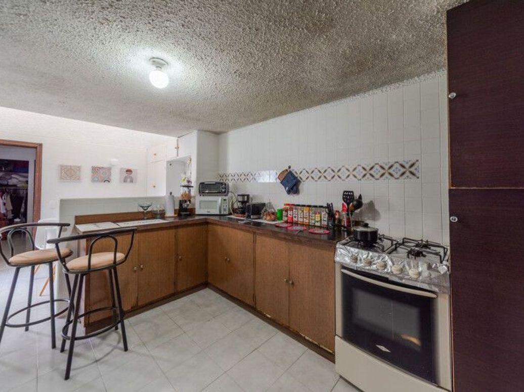 Casa de 4 alcobas en venta en Estoril, Bogotá, 240 m² · foto 9 de 20