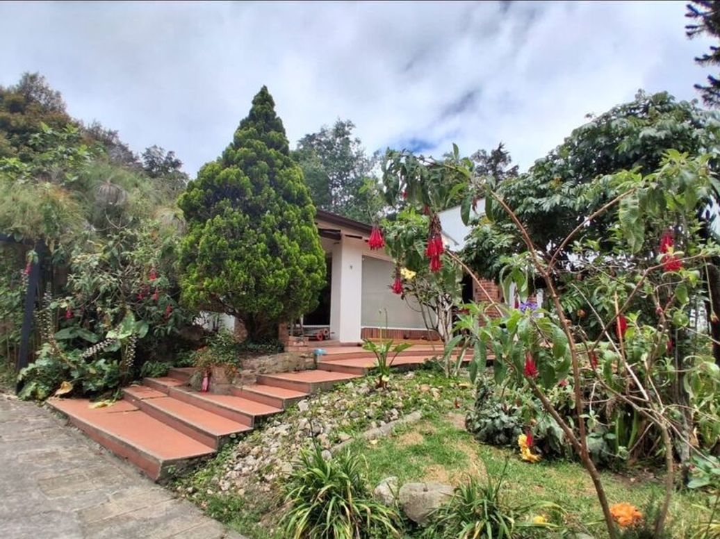 Casa de 2 alcobas en venta en Suba, Bogotá, 300 m² · foto 2 de 12