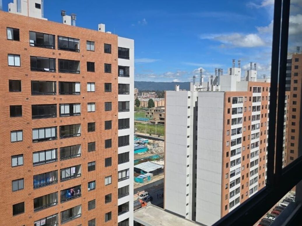 Apartamento de 2 alcobas en venta en Usaquén, Bogotá, 41 m² · foto 3 de 8