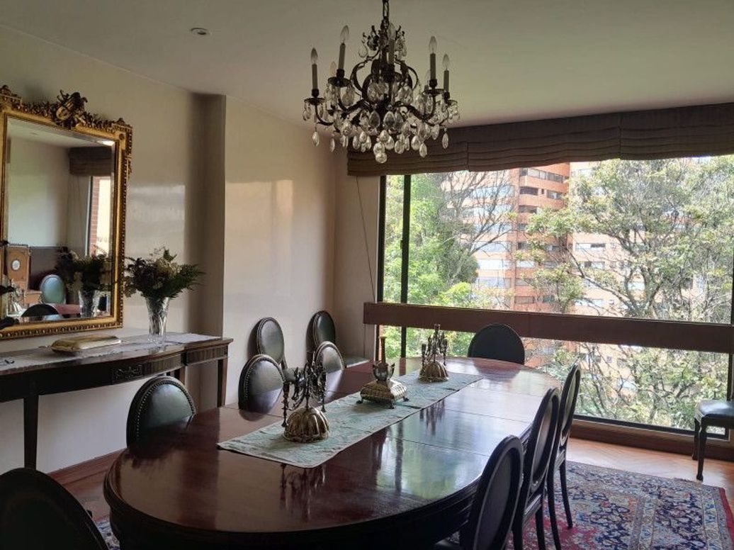 Apartamento de 3 alcobas en venta en La Cabrera, Bogotá, 547 m² · foto 8 de 20