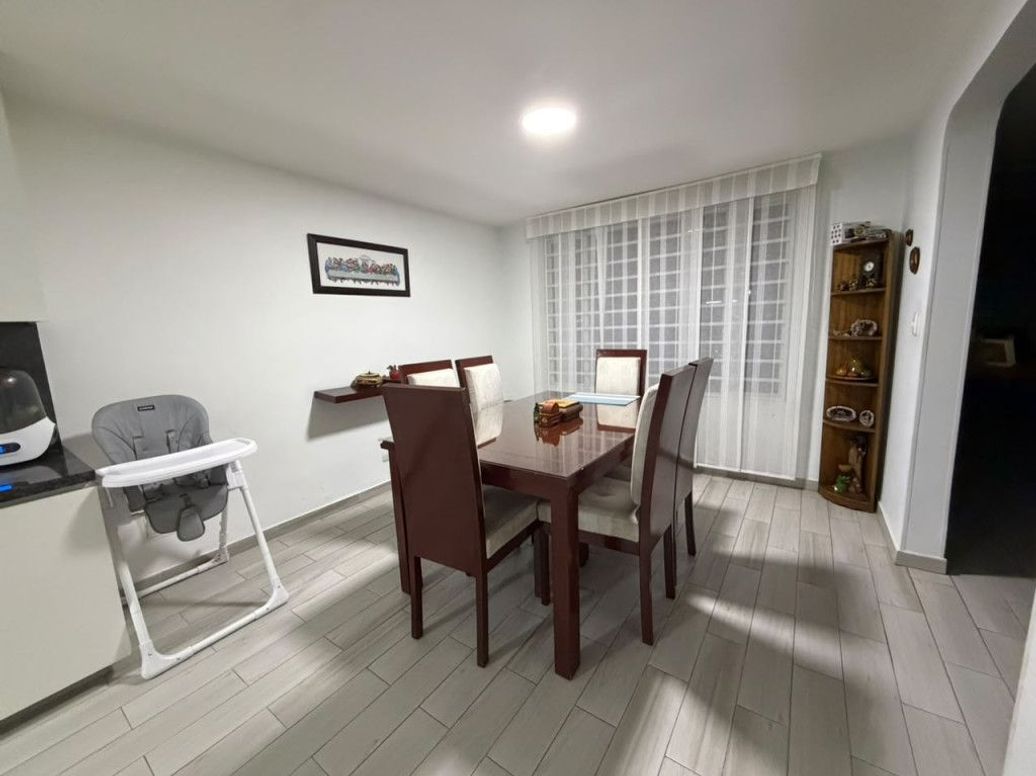 Casa de 4 alcobas en arriendo en Las Margaritas, Bogotá, 157 m² · foto 3 de 9