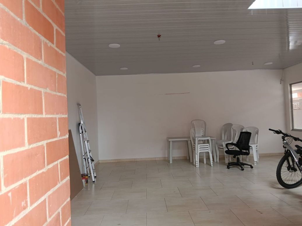 Apartamento de 3 alcobas en venta en Potreritos, Bogotá, 47 m² · foto 12 de 18