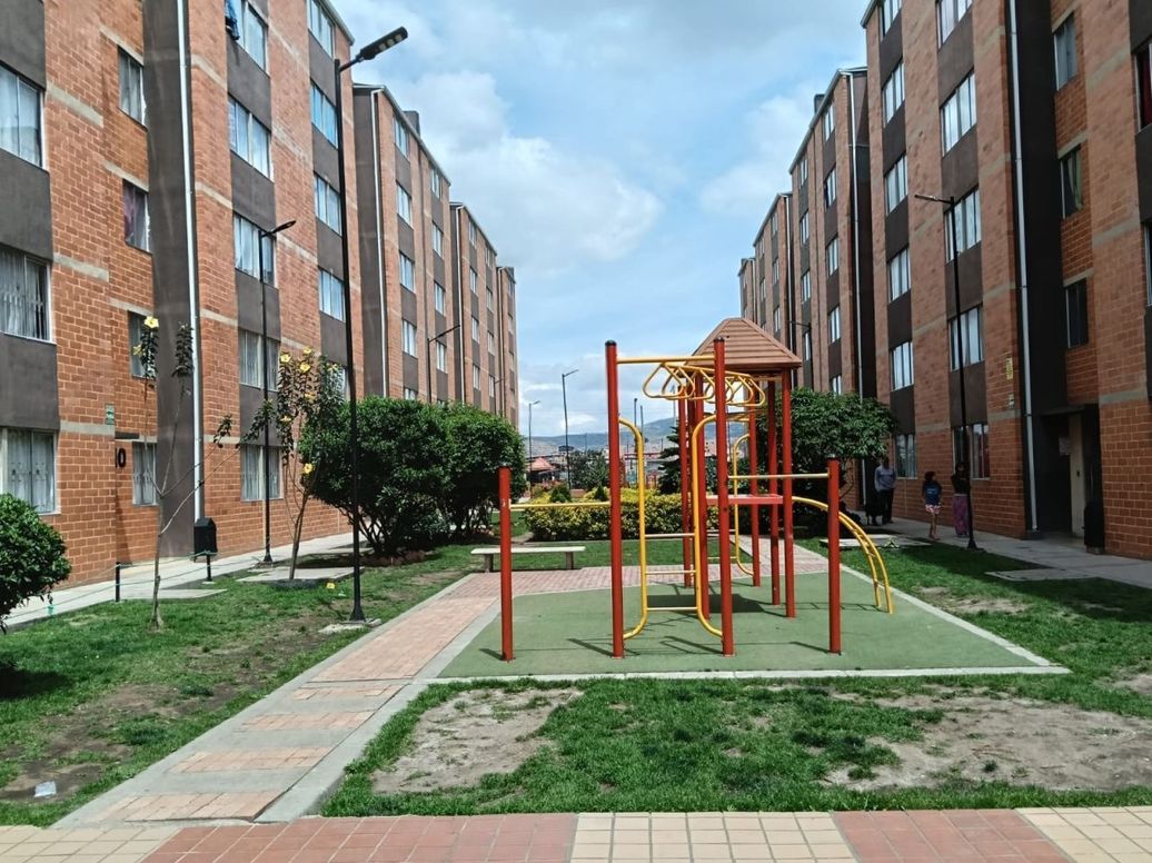 Apartamento de 3 alcobas en venta en Potreritos, Bogotá, 47 m² · foto 14 de 18
