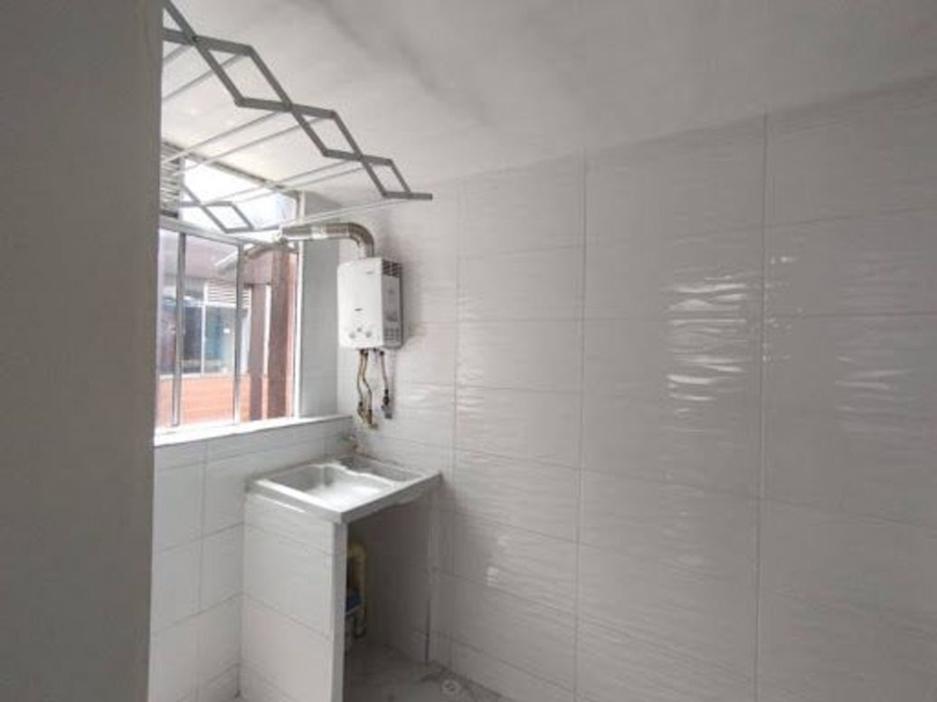 Apartamento de 3 alcobas en arriendo en San Bernardino, Bogotá, 56 m² · foto 19 de 19