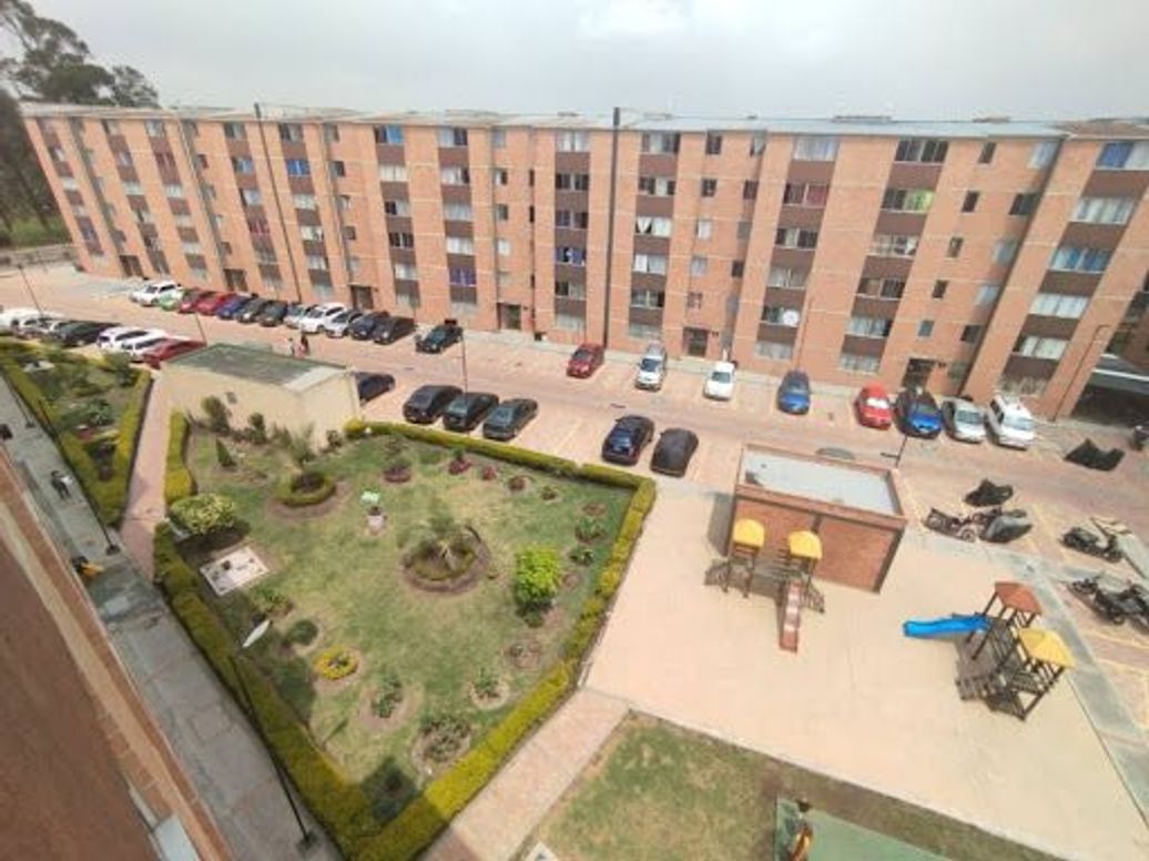 Apartamento de 3 alcobas en arriendo en San Bernardino, Bogotá, 56 m² · foto 2 de 19