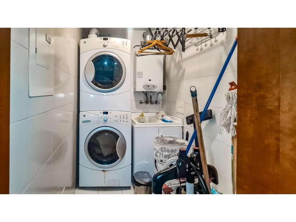 Apartamento de 2 alcobas en venta en Santa Barbara, Bogotá, 104 m² · foto 11 de 16