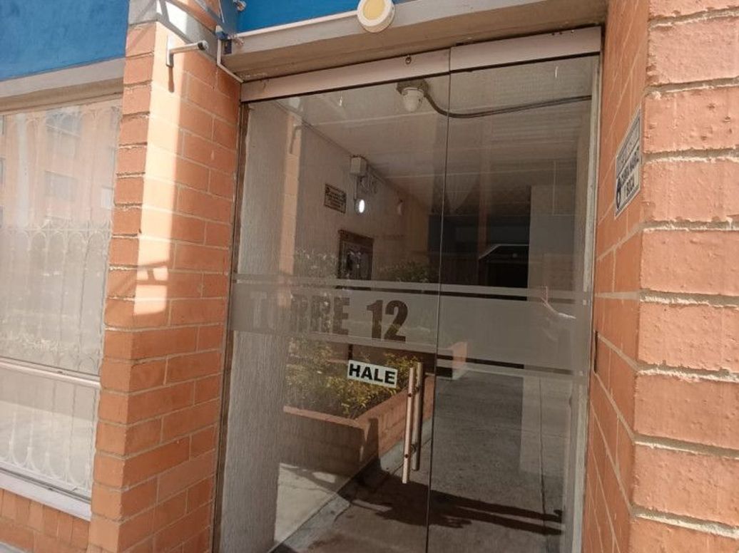 Apartamento de 3 alcobas en venta en Las Nieves, Bogotá, 54 m² · foto 6 de 20