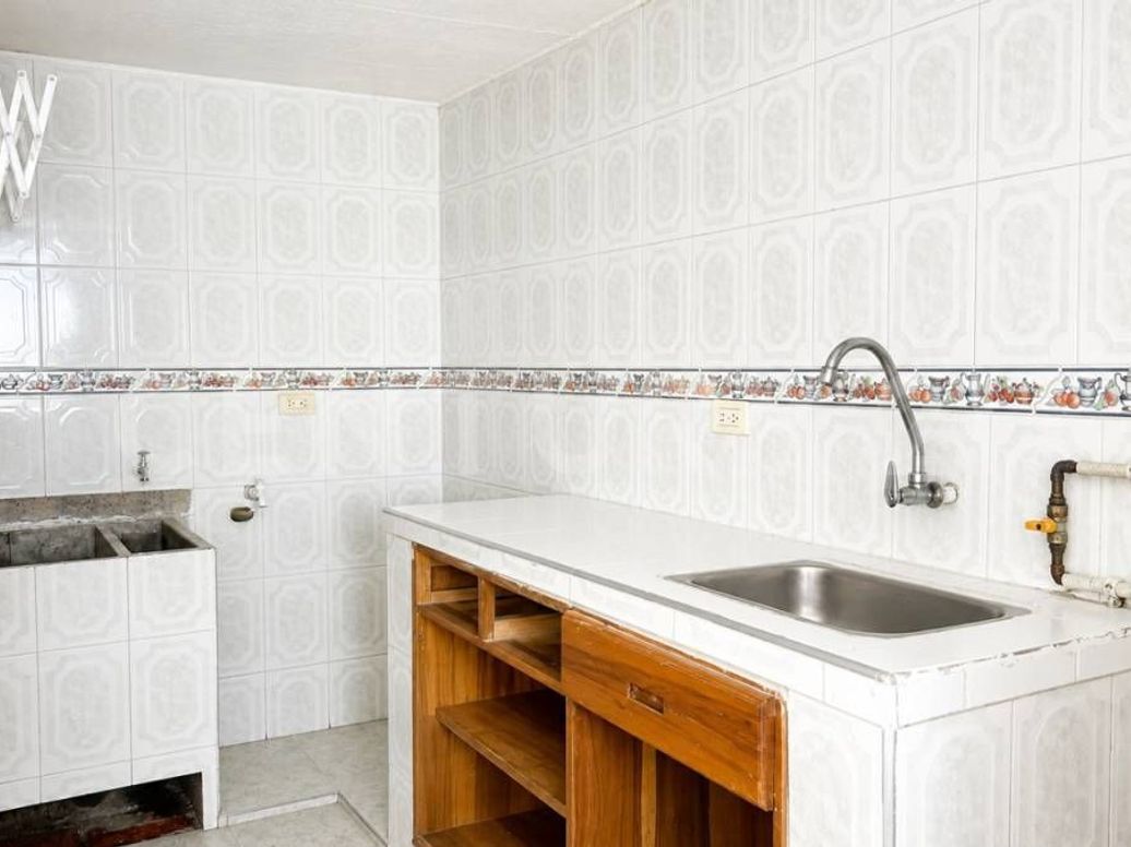 Apartamento de 3 alcobas en venta en La Paz, Bogotá, 49 m² · foto 2 de 11