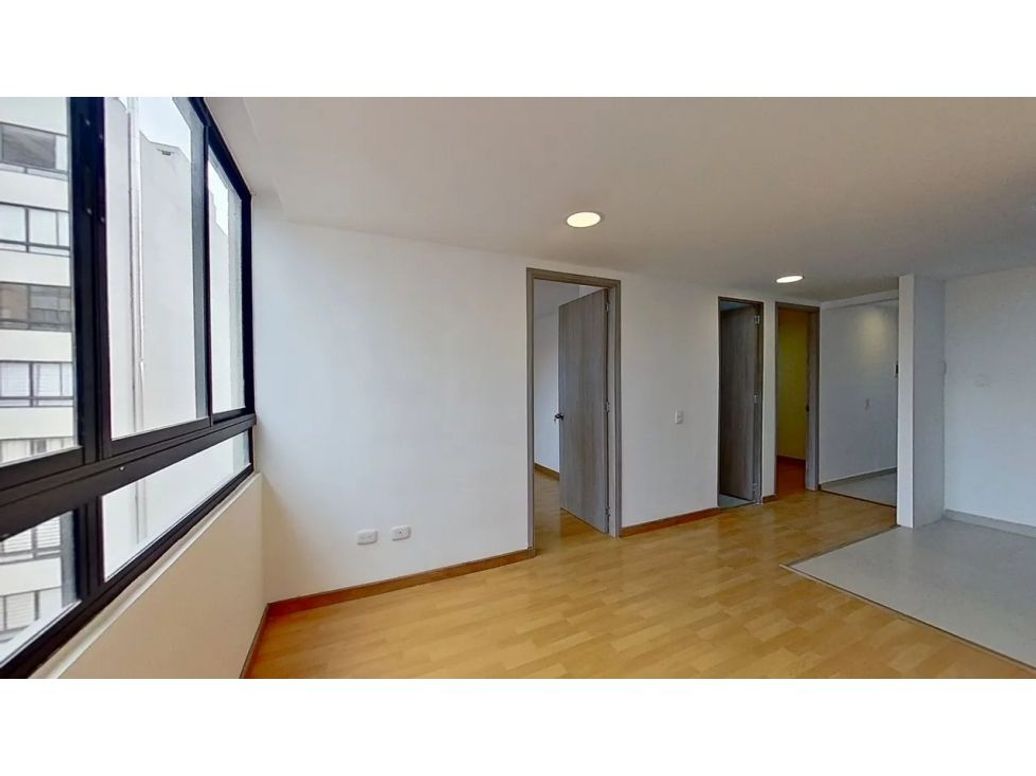 Apartamento de 1 alcoba en venta en San Jose De Usaquen, Bogotá, 40 m² · foto 2 de 8