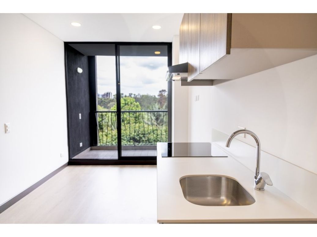 Apartaestudio en venta en Country Club, Bogotá, 19 m² · foto 3 de 20