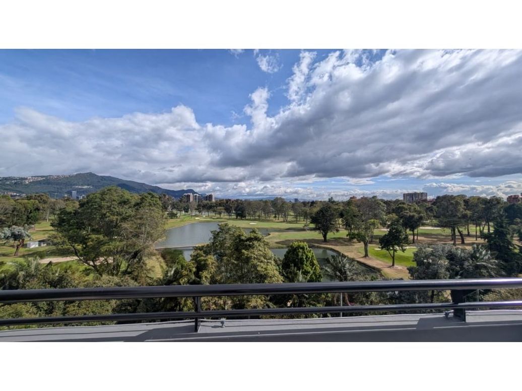 Apartaestudio en venta en Country Club, Bogotá, 19 m² · foto 10 de 20