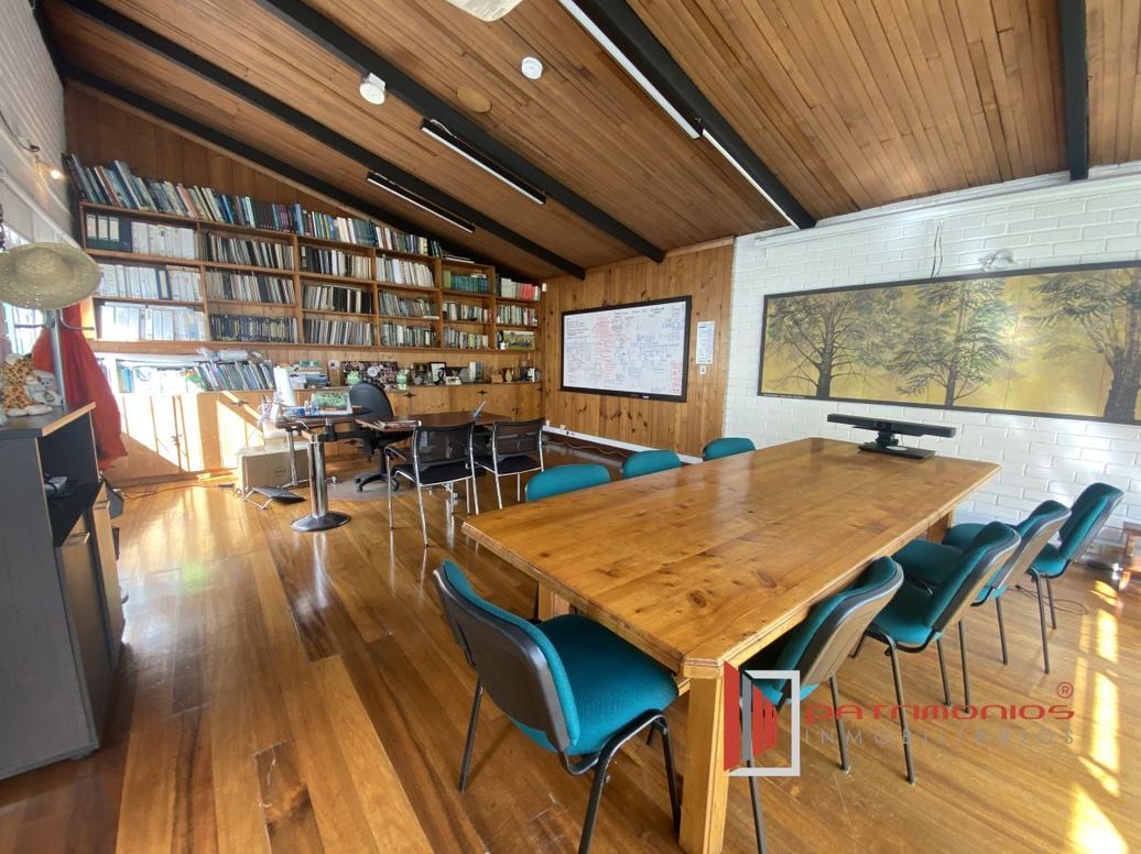 Casa de 7 alcobas en venta en La Soledad, Bogotá, 582 m² · foto 4 de 20