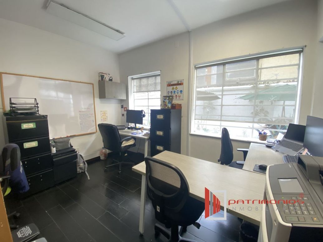 Casa de 7 alcobas en venta en La Soledad, Bogotá, 582 m² · foto 7 de 20