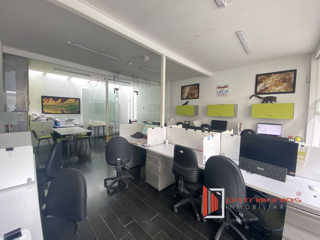 Casa de 7 alcobas en venta en La Soledad, Bogotá, 582 m² · foto 13 de 20