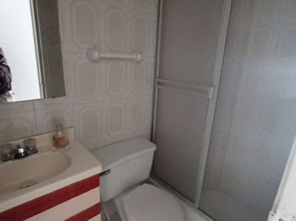 Apartamento de 2 alcobas en venta en Cedro Salazar, Bogotá, 70 m² · foto 14 de 19