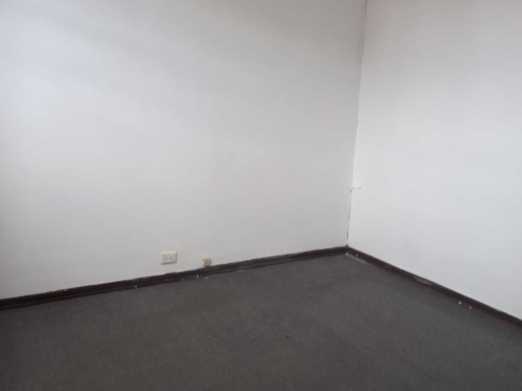 Casa de 6 alcobas en venta en La Soledad, Bogotá, 419 m² · foto 13 de 19