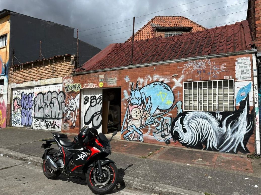 Casa de 6 alcobas en venta en La Soledad, Bogotá, 419 m² · foto 11 de 19