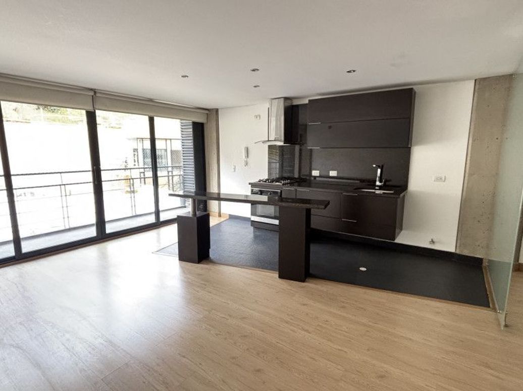 Apartamento de 1 alcoba en venta en La Salle, Bogotá, 52 m² · foto 2 de 20
