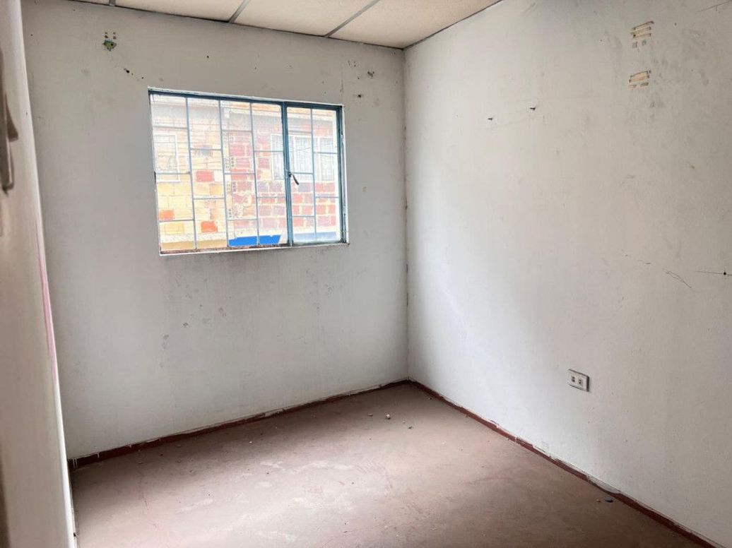 Casa de 9 alcobas en venta en El Triunfo Sur, Bogotá, 300 m² · foto 11 de 20