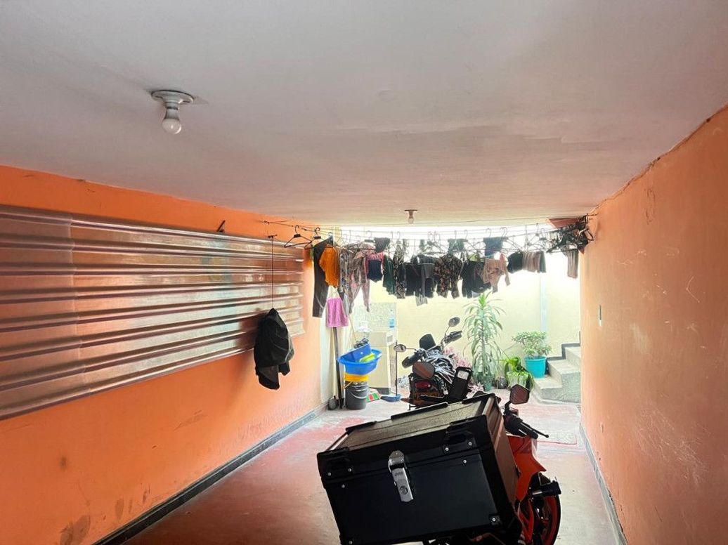 Casa de 9 alcobas en venta en El Triunfo Sur, Bogotá, 300 m² · foto 2 de 20