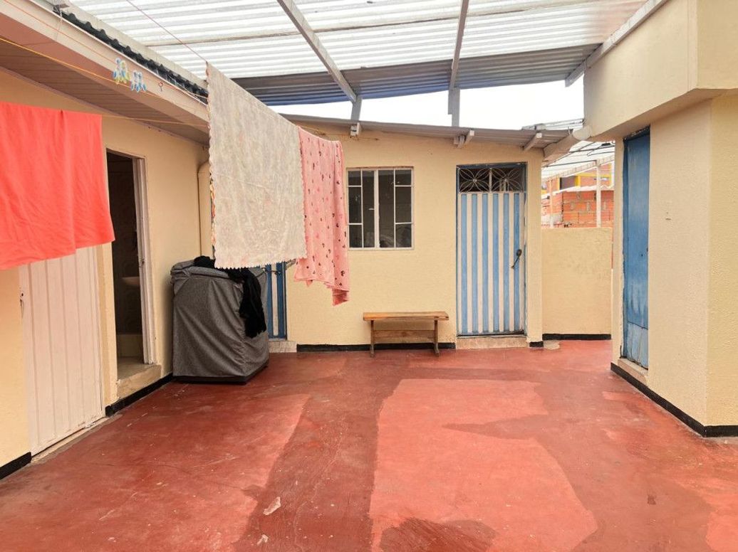 Casa de 9 alcobas en venta en El Triunfo Sur, Bogotá, 300 m² · foto 17 de 20