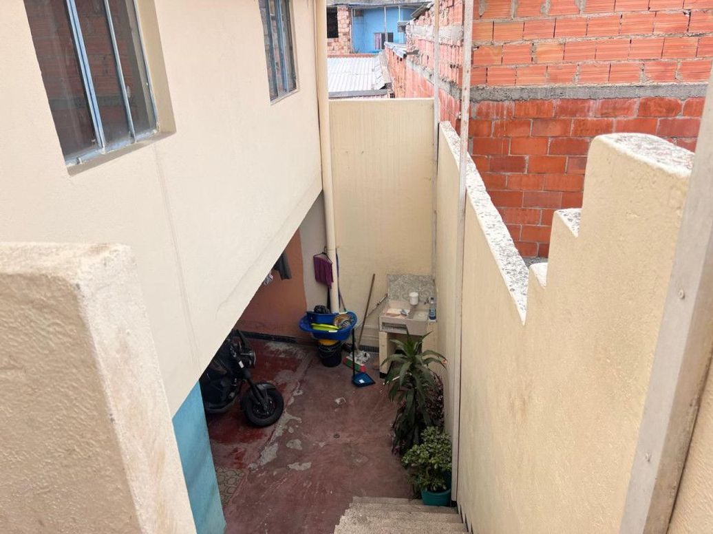 Casa de 9 alcobas en venta en El Triunfo Sur, Bogotá, 300 m² · foto 4 de 20