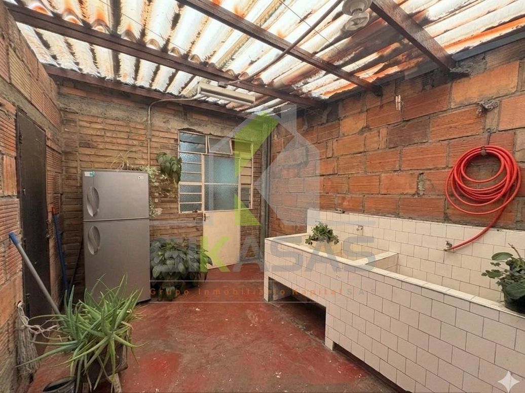 Casa de 4 alcobas en venta en Galan, Bogotá, 220 m² · foto 9 de 16