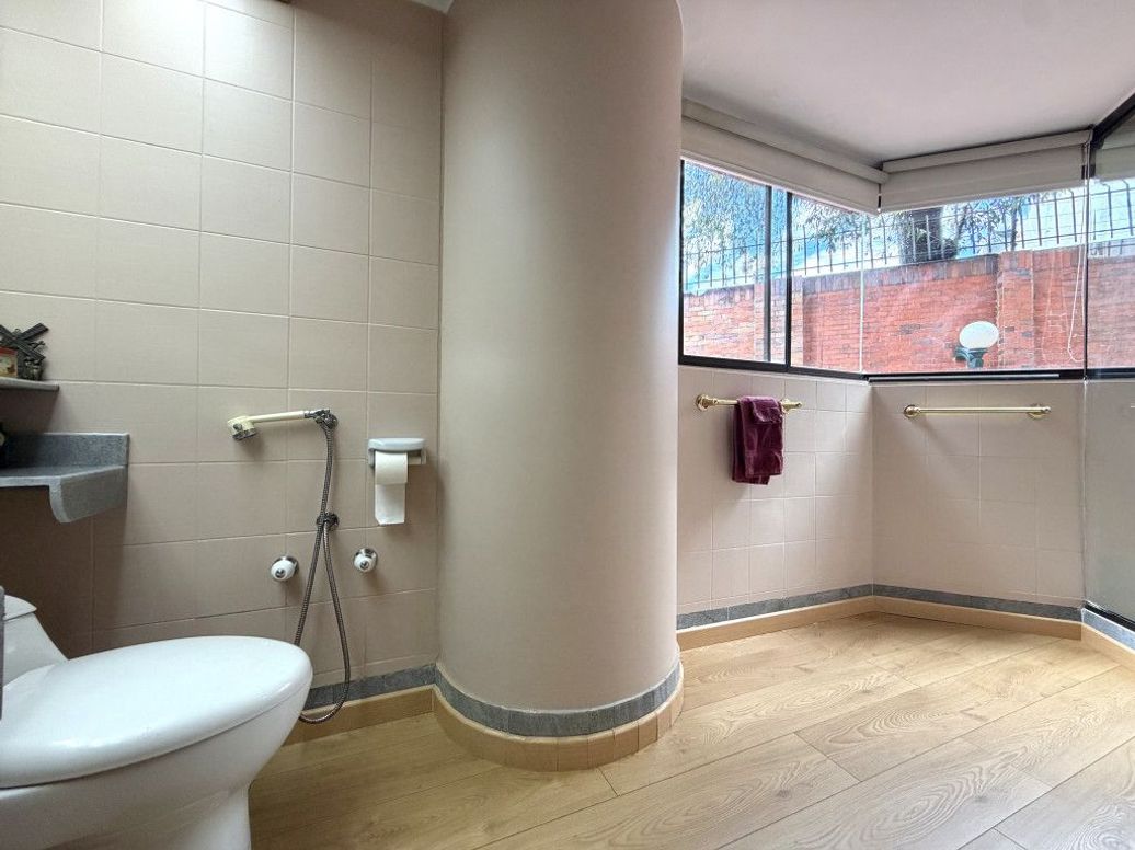 Apartamento de 3 alcobas en venta en La Cabrera, Bogotá, 202 m² · foto 16 de 20