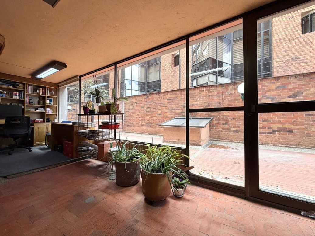Apartamento de 3 alcobas en venta en La Cabrera, Bogotá, 202 m² · foto 7 de 20
