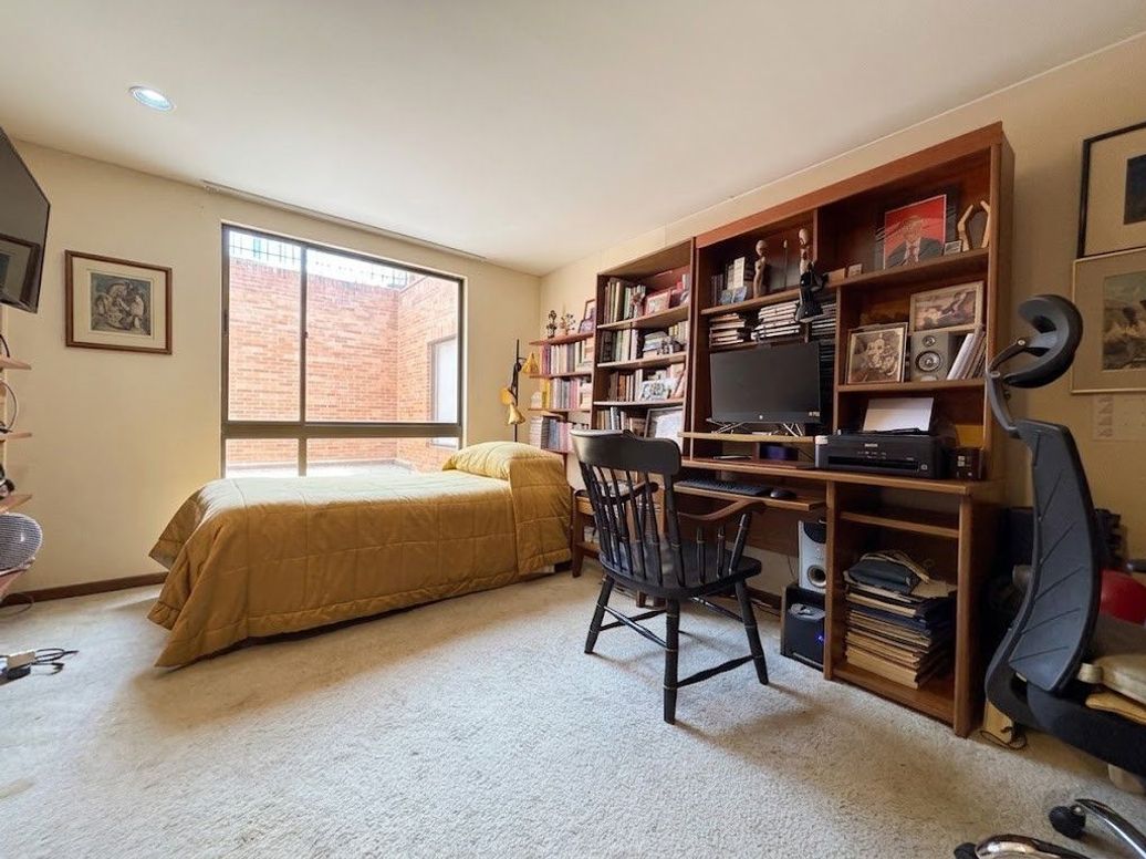 Apartamento de 3 alcobas en venta en La Cabrera, Bogotá, 202 m² · foto 18 de 20
