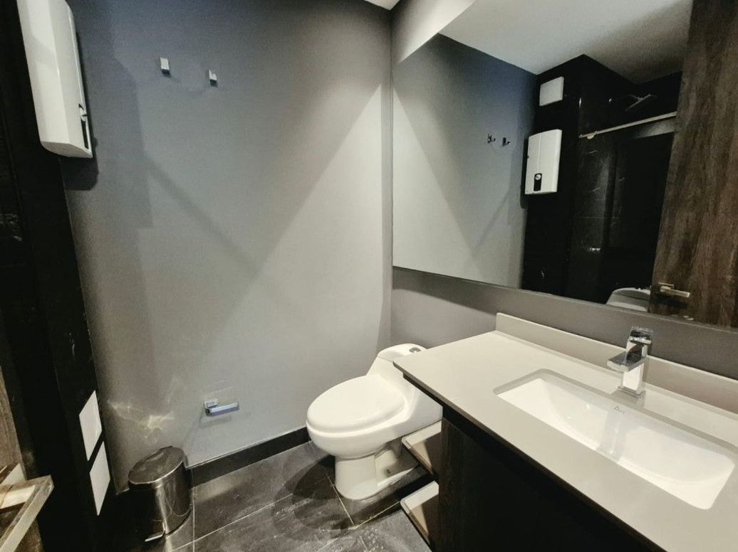 Apartamento de 1 alcoba en venta en Chico Norte Et. Iii, Bogotá, 45 m² · foto 8 de 18