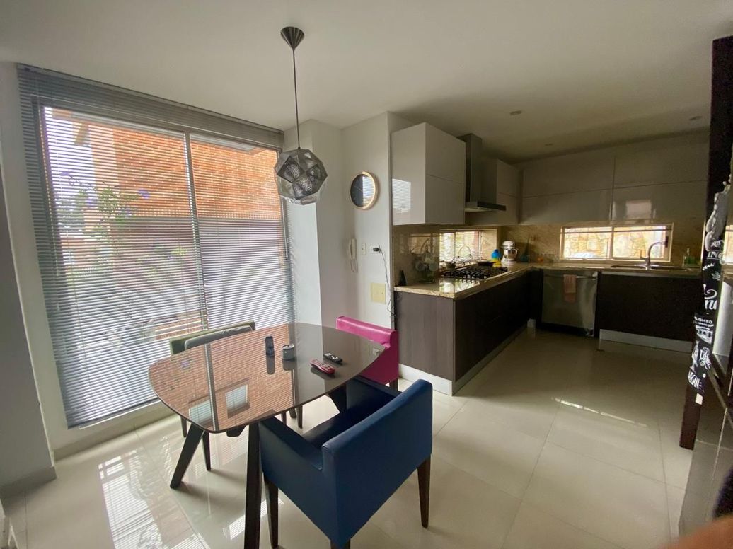 Casa de 3 alcobas en venta en Sotileza, Bogotá, 270 m² · foto 8 de 17