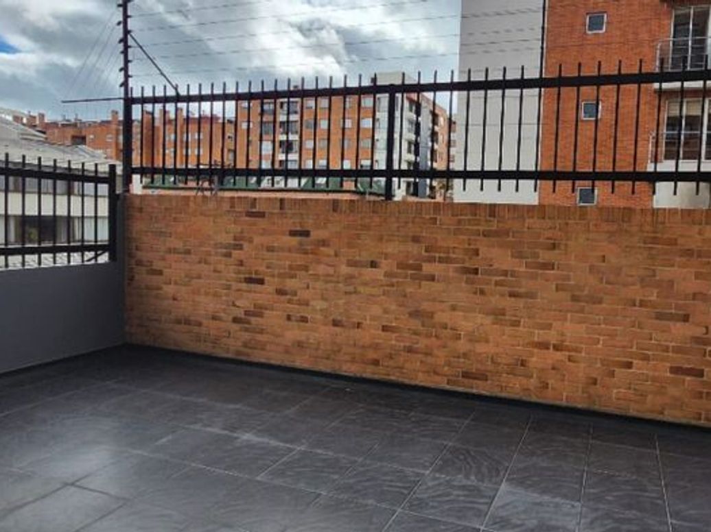 Apartamento de 2 alcobas en venta en Los Cedritos, Bogotá, 88 m² · foto 8 de 12