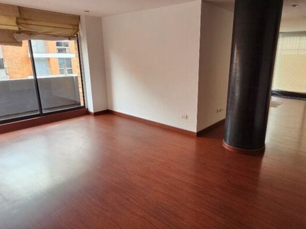 Apartamento de 2 alcobas en venta en Los Cedritos, Bogotá, 88 m² · foto 6 de 12