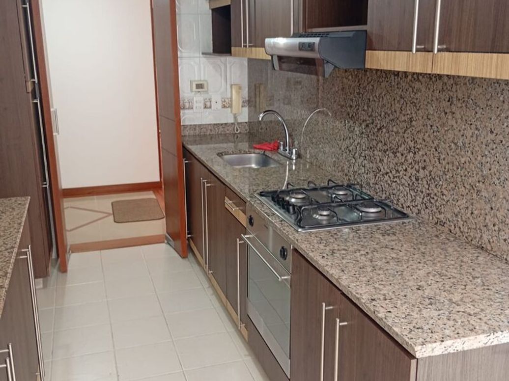 Apartamento de 3 alcobas en venta en Mazurén, Bogotá, 153 m² · foto 4 de 20