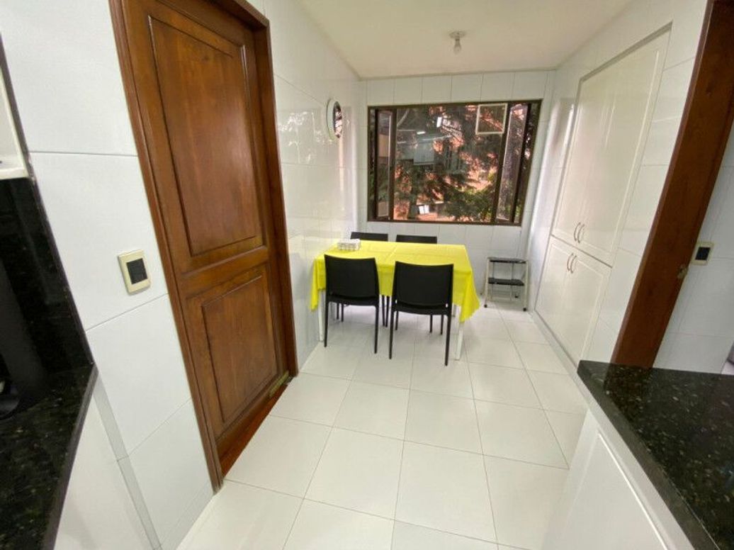 Apartamento de 3 alcobas en arriendo en Molinos Norte, Bogotá, 220 m² · foto 10 de 20