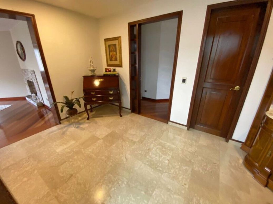 Apartamento de 3 alcobas en arriendo en Molinos Norte, Bogotá, 220 m² · foto 12 de 20