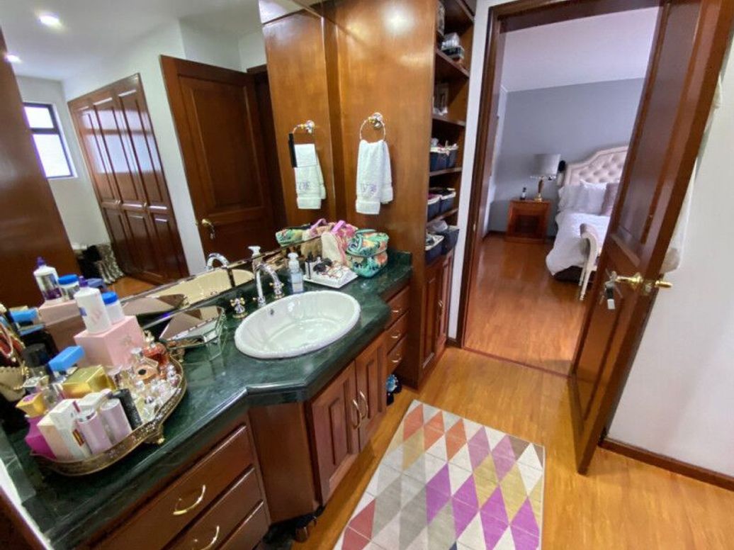 Apartamento de 3 alcobas en arriendo en Molinos Norte, Bogotá, 220 m² · foto 20 de 20