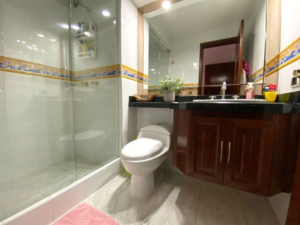 Apartamento de 3 alcobas en arriendo en Molinos Norte, Bogotá, 220 m² · foto 18 de 20