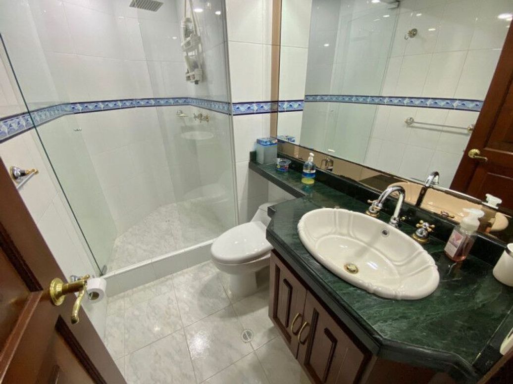 Apartamento de 3 alcobas en arriendo en Molinos Norte, Bogotá, 220 m² · foto 16 de 20