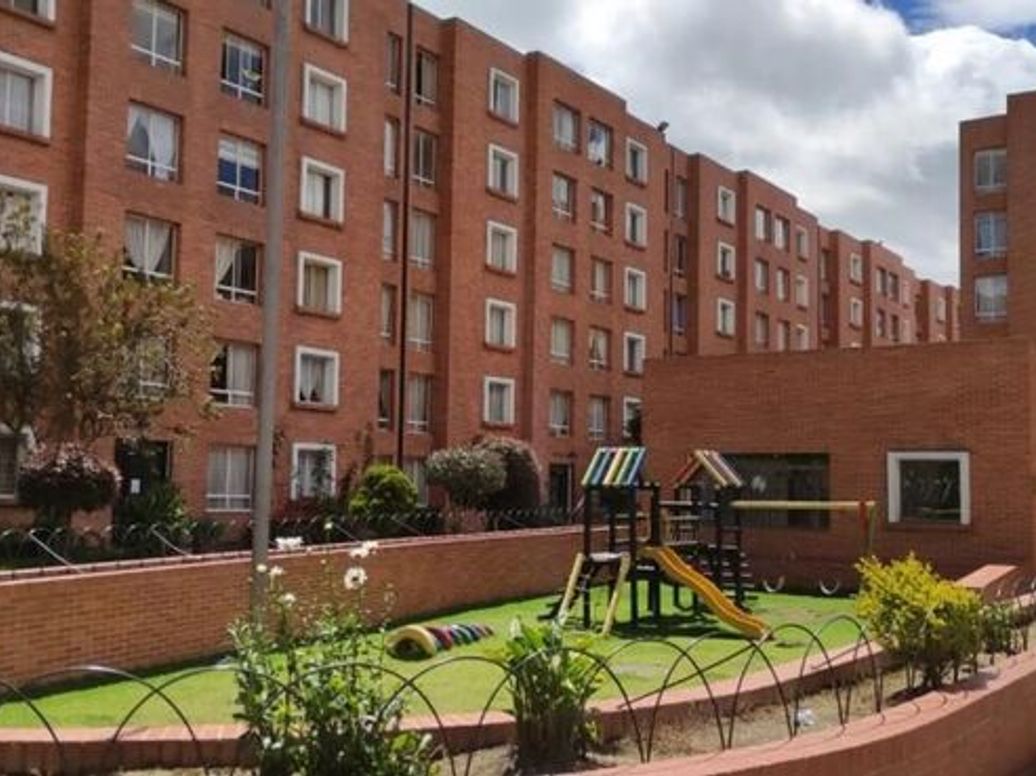Apartamento de 2 alcobas en venta en Suba, Bogotá, 46 m² · foto 2 de 20