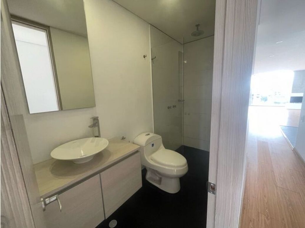 Apartamento de 3 alcobas en arriendo en Villa Alemania Et. Ii, Bogotá, 134 m² · foto 8 de 20