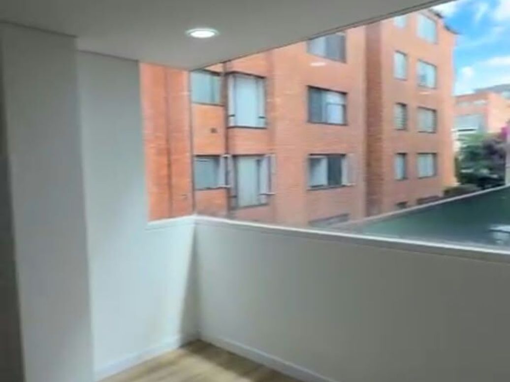 Apartaestudio en venta en Caobos Salazar, Bogotá, 37 m² · foto 8 de 8