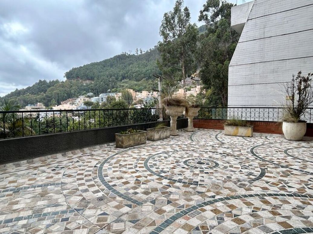 Apartamento de 3 alcobas en venta en El Seminario, Bogotá, 331 m² · foto 3 de 20