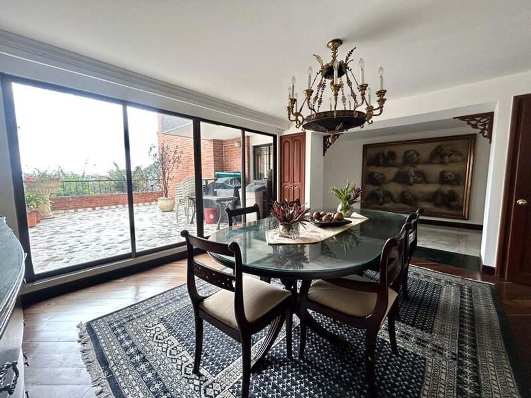 Apartamento de 3 alcobas en venta en El Seminario, Bogotá, 331 m² · foto 4 de 20