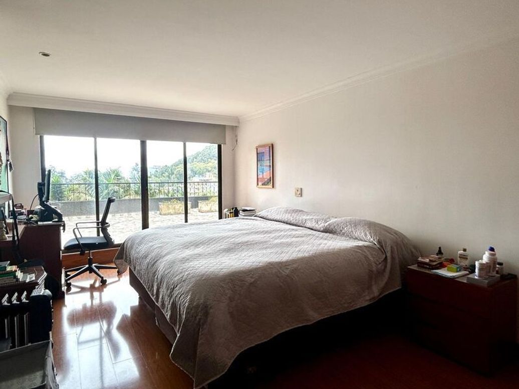 Apartamento de 3 alcobas en venta en El Seminario, Bogotá, 331 m² · foto 16 de 20