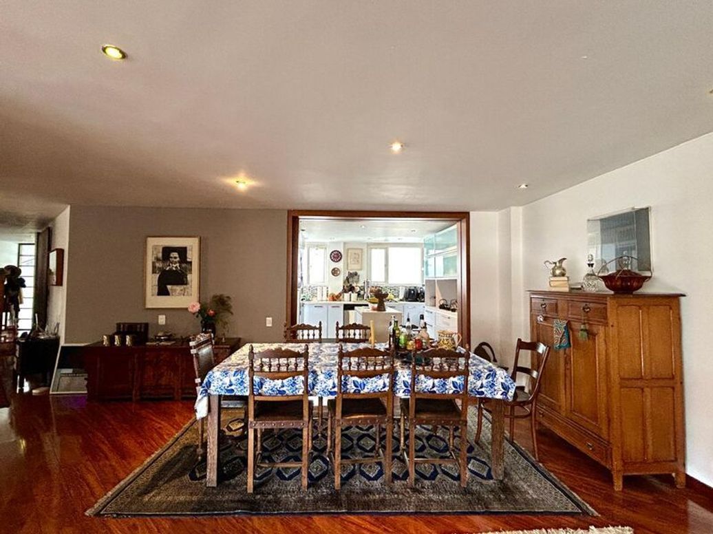 Apartamento de 3 alcobas en venta en Los Rosales, Bogotá, 182 m² · foto 7 de 20