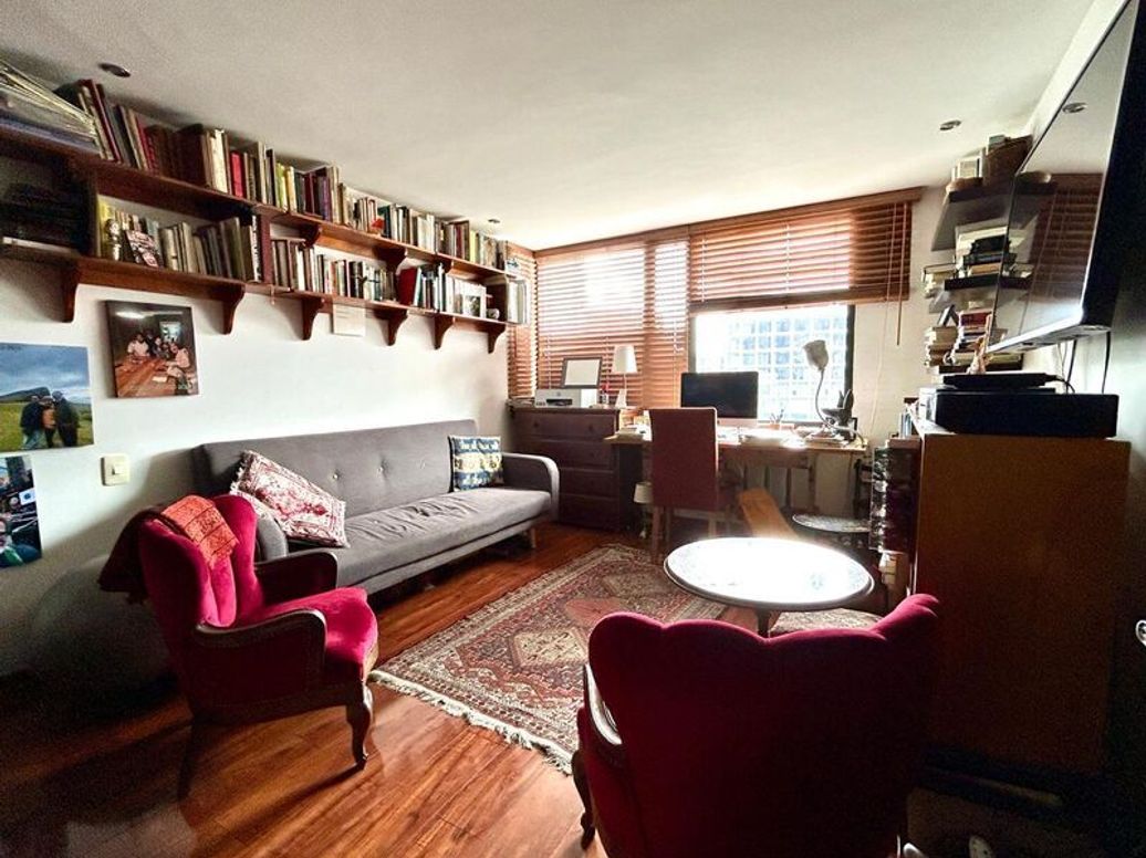Apartamento de 3 alcobas en venta en Los Rosales, Bogotá, 182 m² · foto 17 de 20
