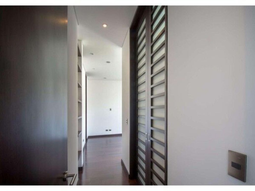 Apartamento de 3 alcobas en venta en El Retiro, Bogotá, 250 m² · foto 13 de 20
