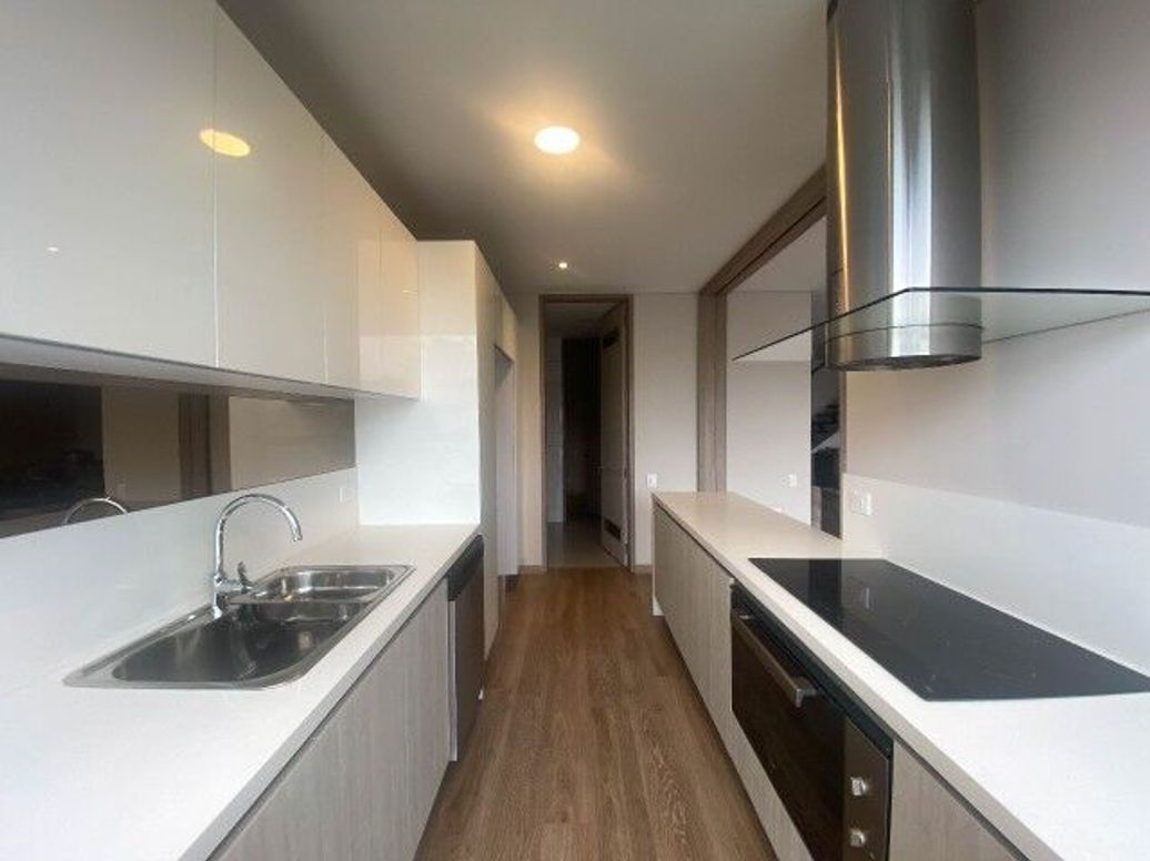Apartamento de 3 alcobas en venta en Bellavista, Bogotá, 270 m² · foto 13 de 15